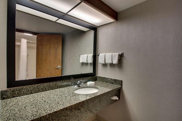 Drury Plaza Hotel San Antonio Airport image 19
